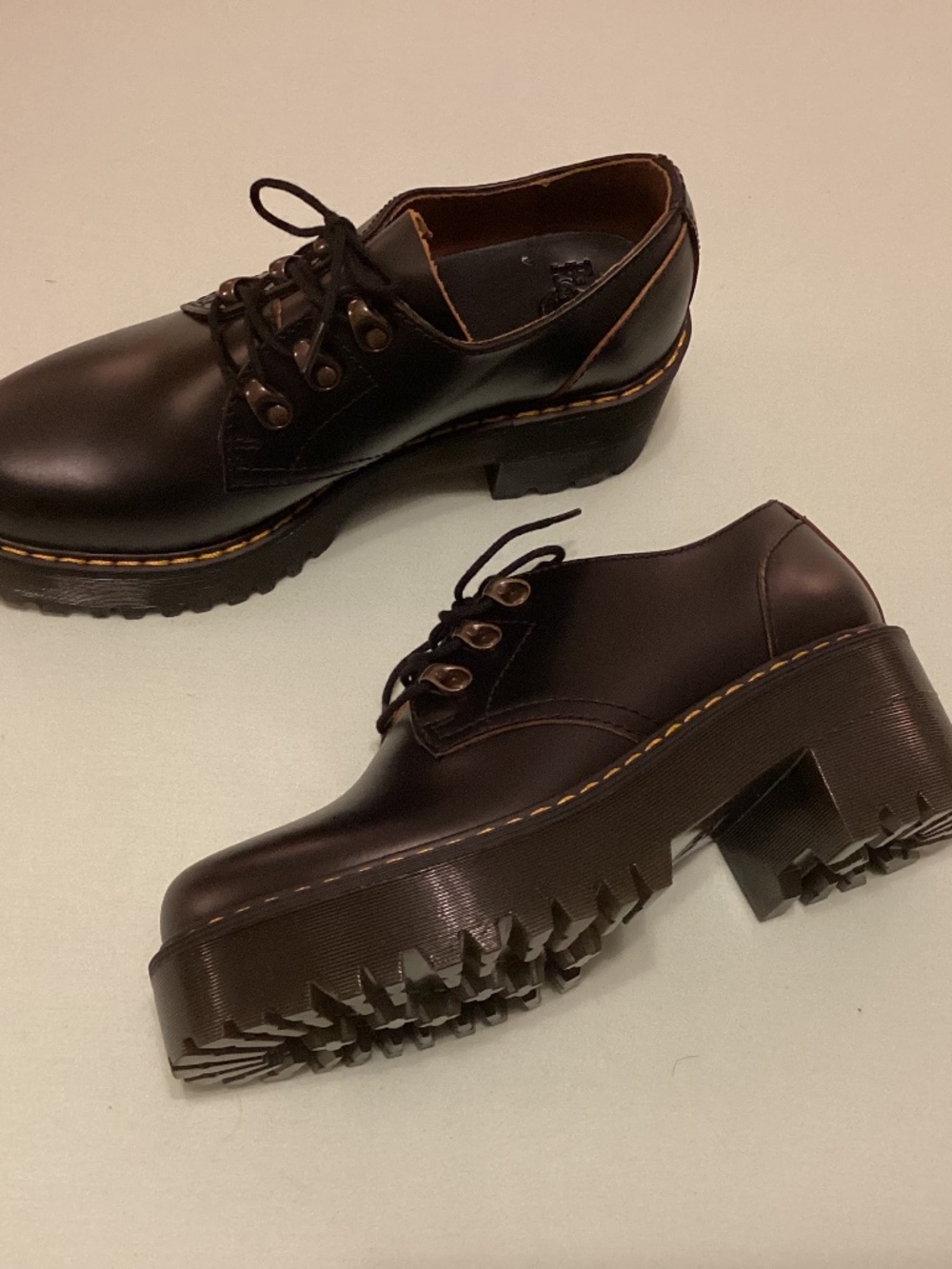 Dr. Martens Leona shoes, NEW